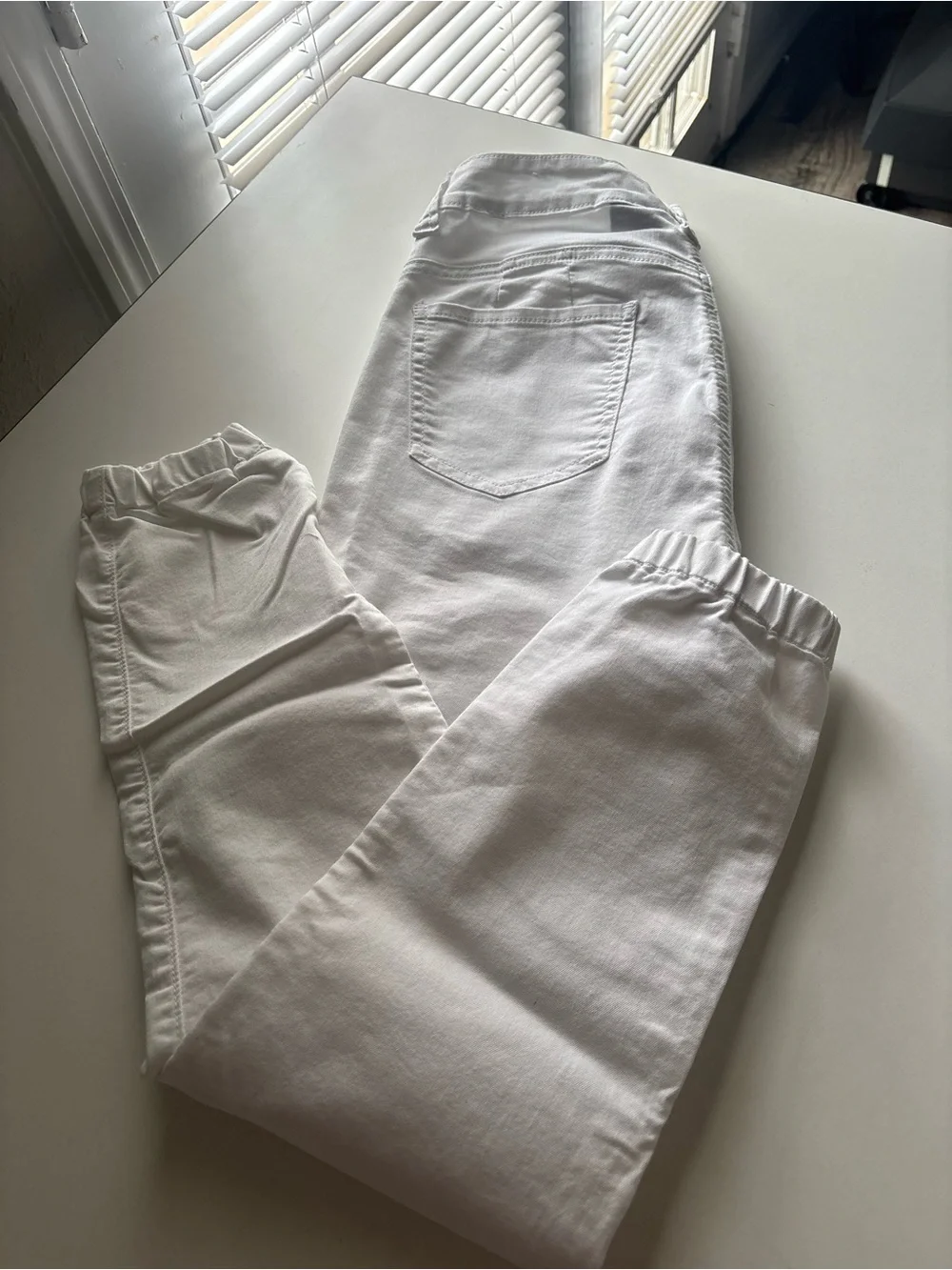 White Elastic Waist Casual Jeans for Women’s